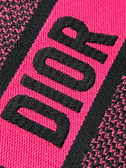 Сумка Dior Book Tote, модель большого формата розовый