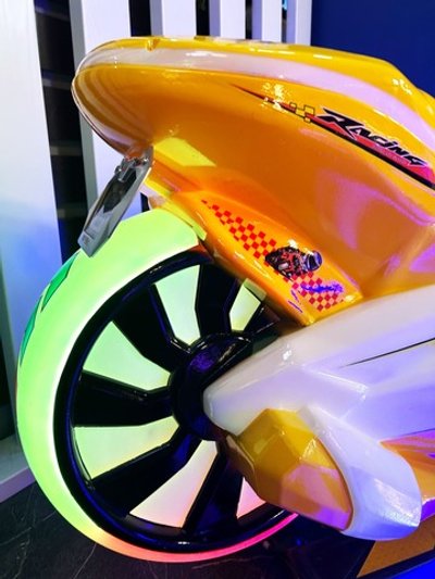 Детский игровой автомат «Безумные мотогонки»