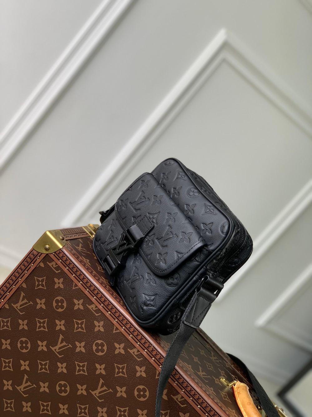 Louis Vuitton Getaway Messenger