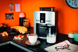 Кофемашина KRUPS Espresseria EA82FE10