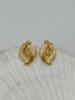 Серьги с кремовой эмалью Avon