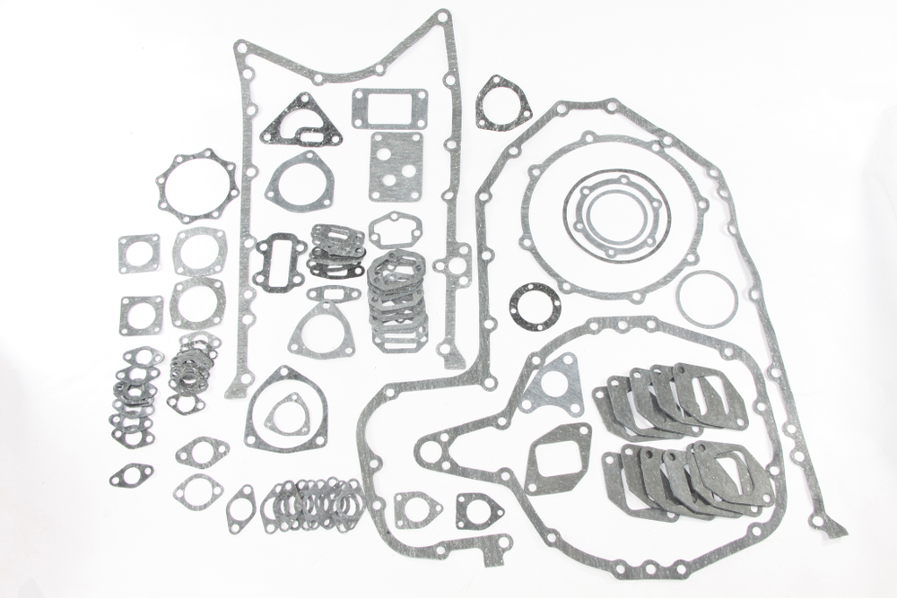 Набор прокладок двигателя ЯМЗ-240 малый, паронит 0,6 мм.-1,5мм., 30 наим. (240-1000001) Москва ( ОЕ 08-35-200 )