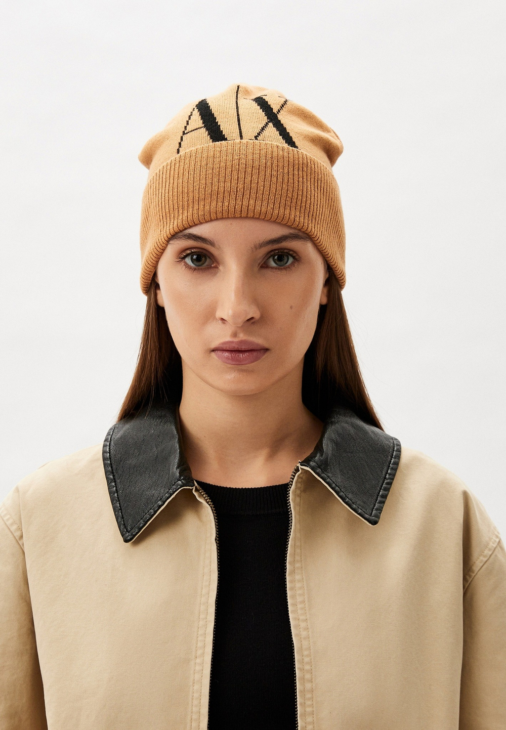 Шапка женская ARMANI EXCHANGE