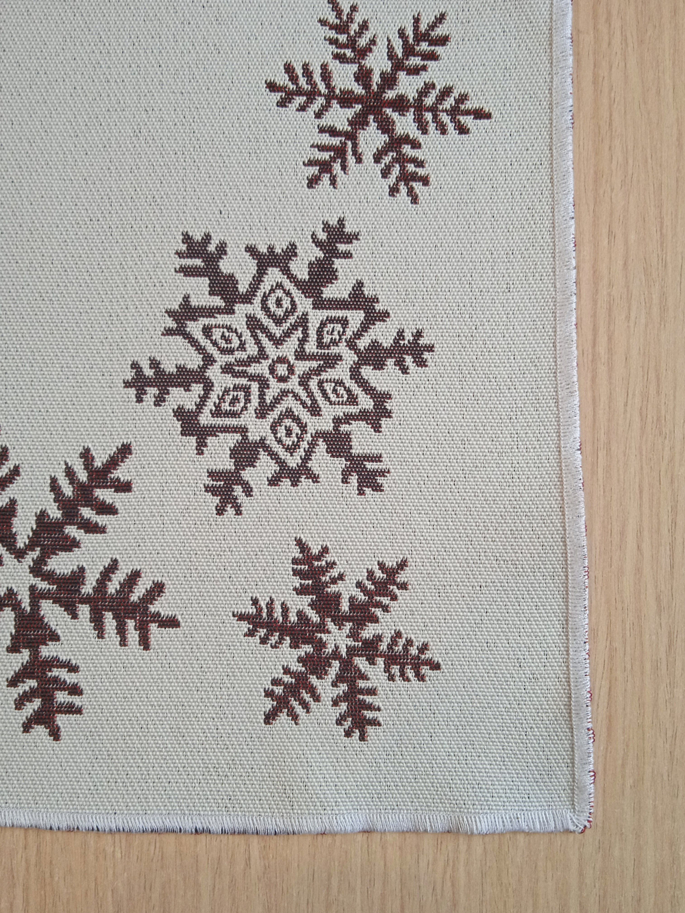 Набор декоративных гобеленовых салфеток Снежинки 32х32 (4 шт.)