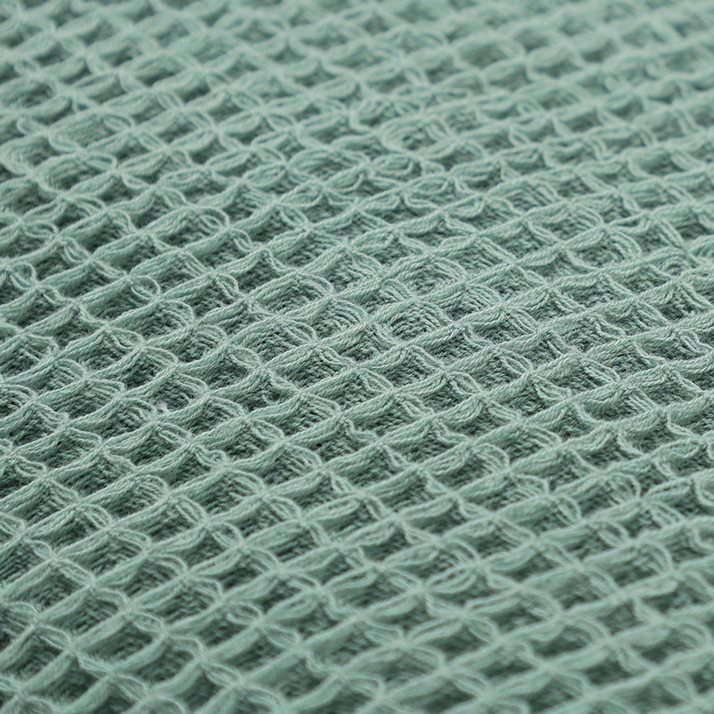 Покрывало вафельное из хлопка цвета шалфея из коллекции essential, 230х250 см