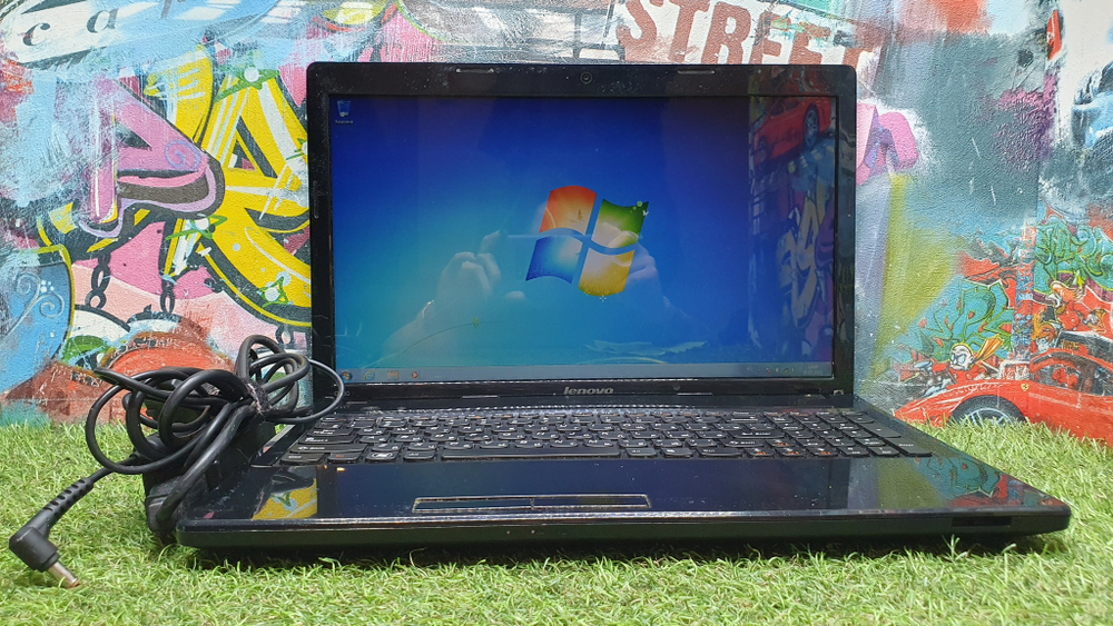 Ноутбук Lenovo Pentium/4Gb