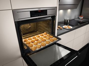 Электрический духовой шкаф AEG BP 5831600 M