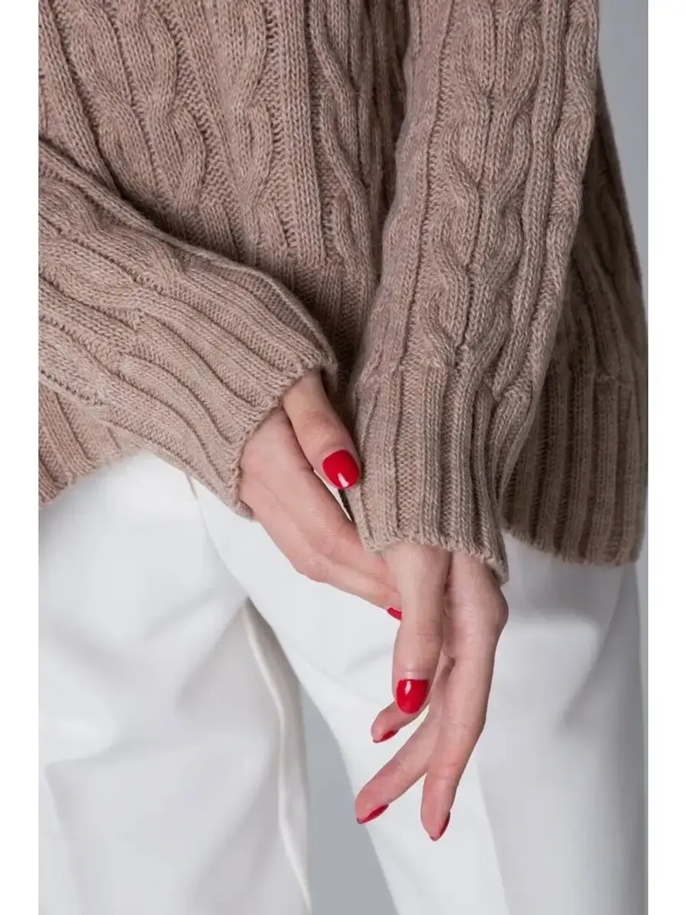 Водолазка с косами