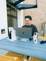 Клейкая подставка под ноутбук "MOFT Airflow Laptop Stand" l Здоровая осанка l Толщина 5 мм l Оранжевая