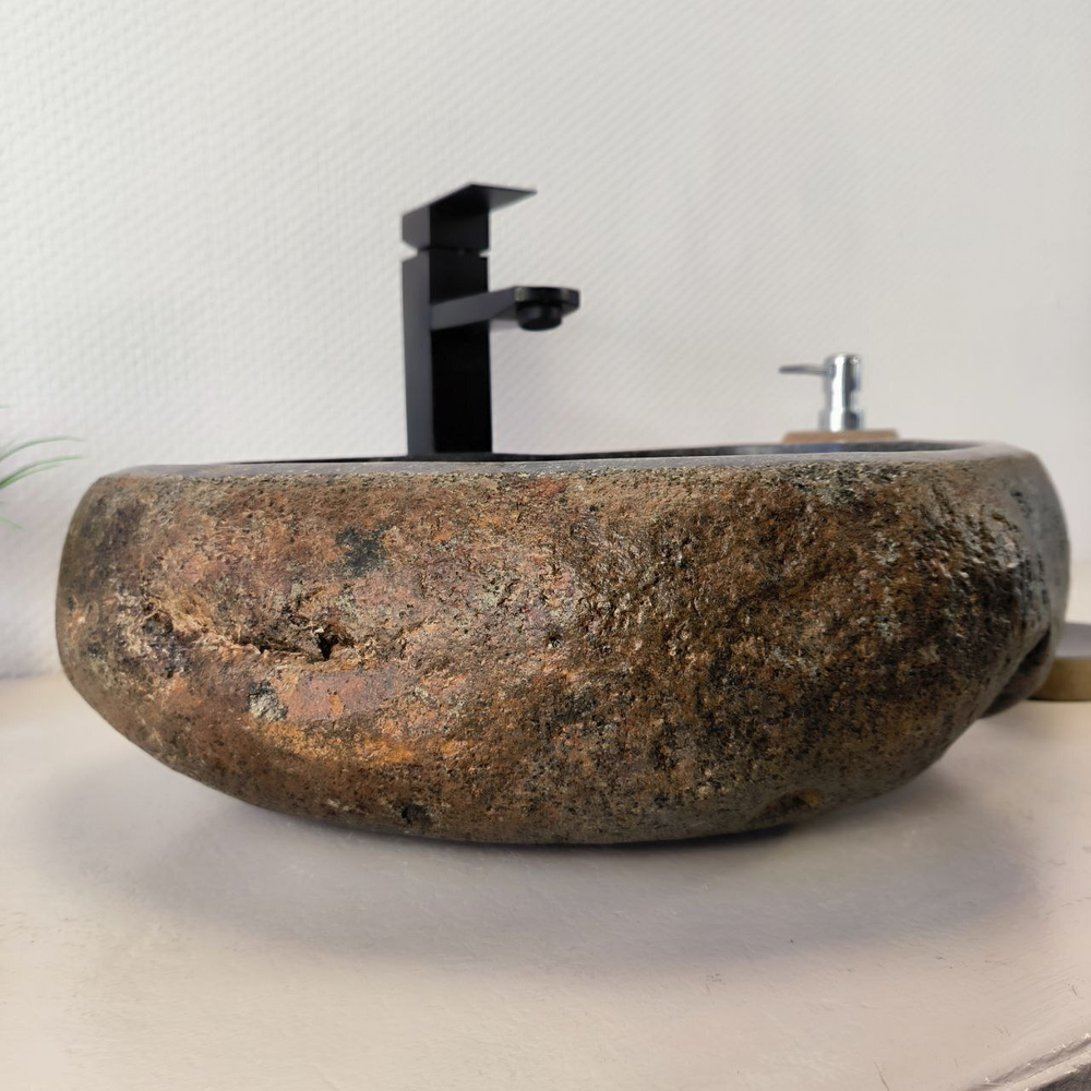 Раковина из речного камня RS-66020 48х37х15 из натурального камня