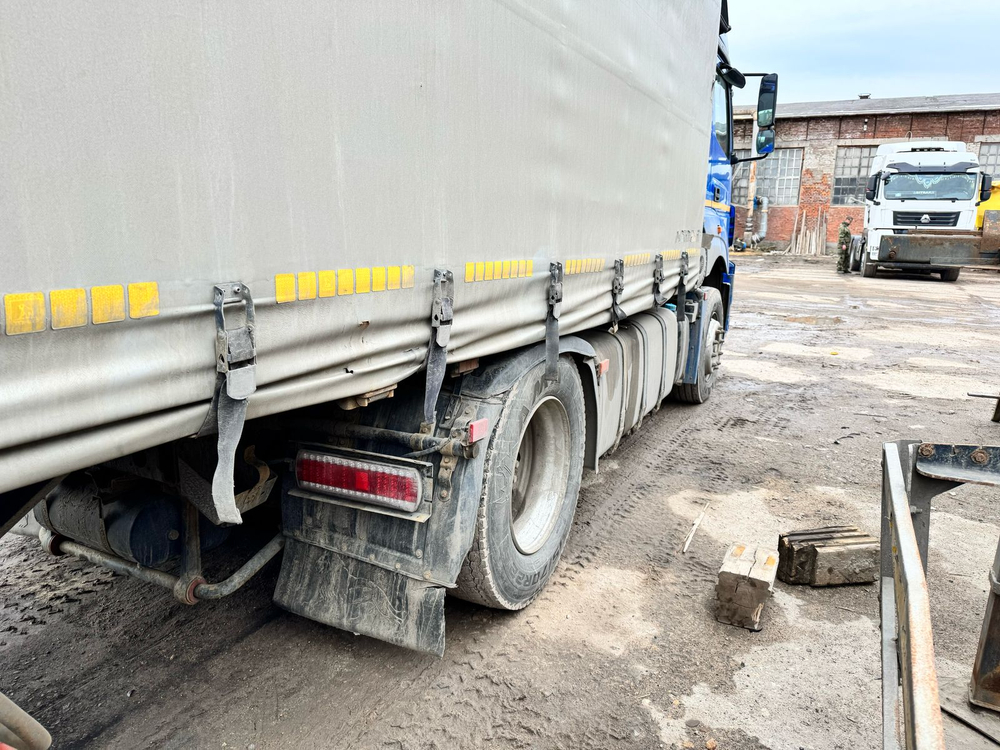 КамАЗ 5490 4x2 Седельный тягач 5490-S5 (Дизель/Газ, 12,0 л, 401 л.с., МТ)