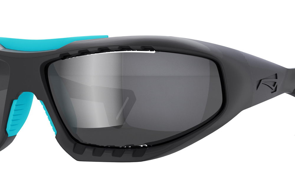 Спортивные очки LiP Surge / Matt Black / Aquamarine / PC Polarized / Levanté Series Chroma Smoke Lens