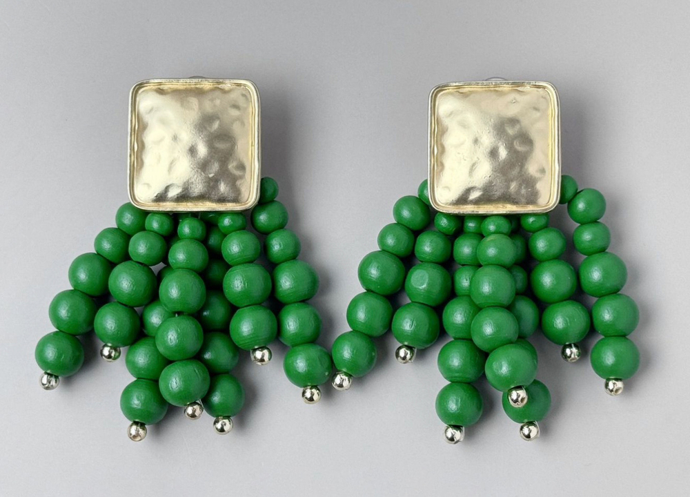 Крупные серьги-пусеты ZARA с деревянными бусинами