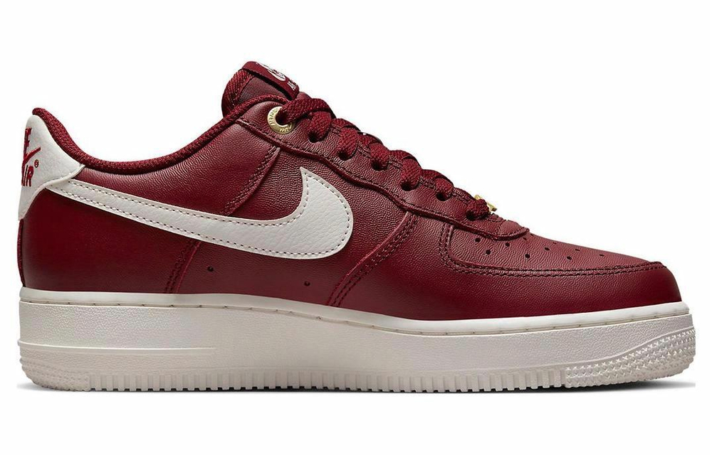 Кроссовки Nike Air Force 1 Low (Женская размерная сетка)
