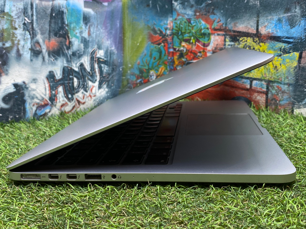 MacBook Pro Retina 13 2015 A1502 i5/8Gb