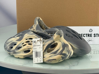 Yeezy Foam Runner MXT Moon Gray (маломерки)