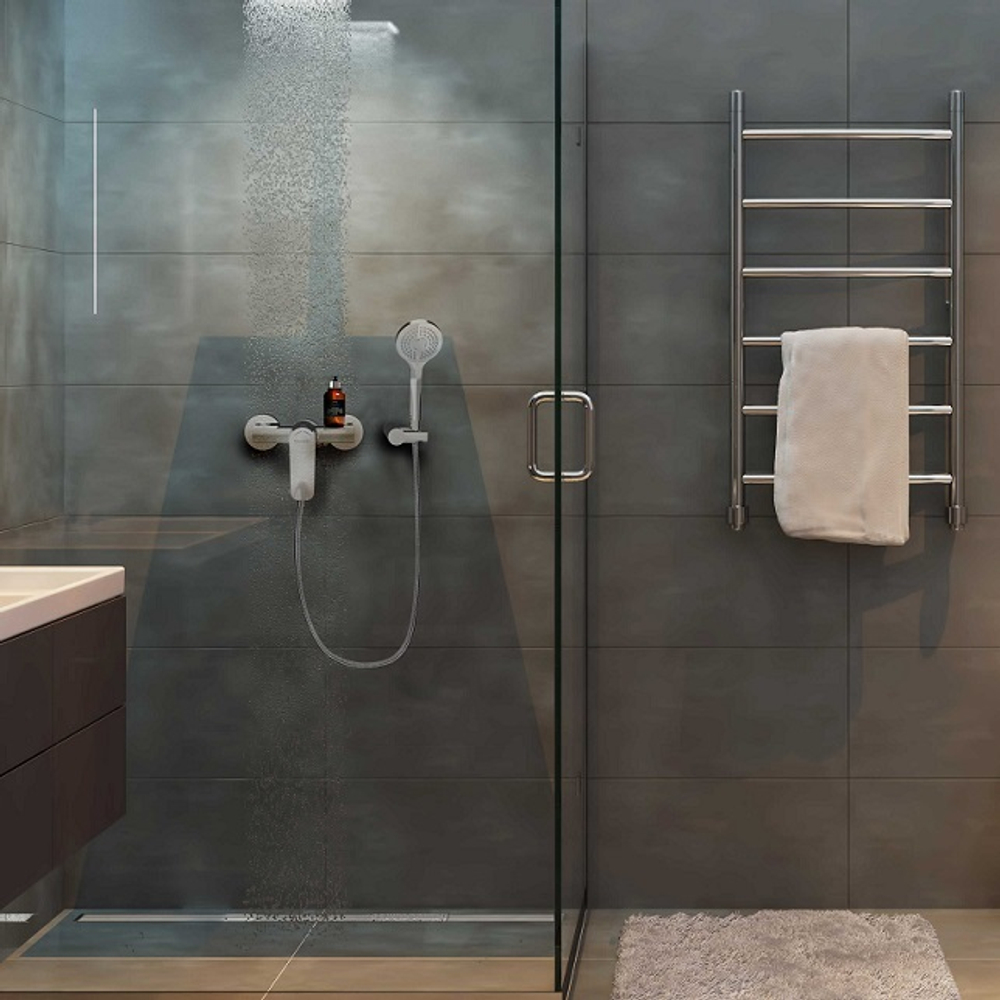 Смеситель для душа с душевым комплектом NEW FLY 570802T1