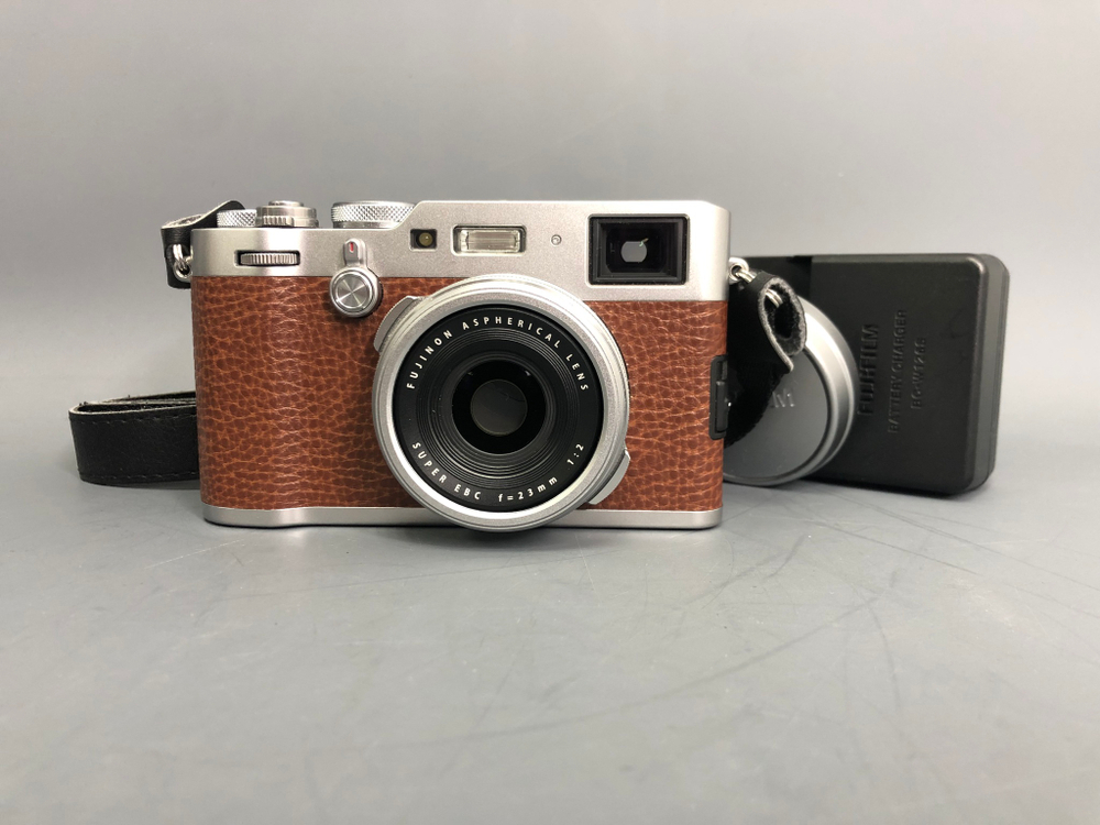 FujiFilm X100F 1.400 кадров