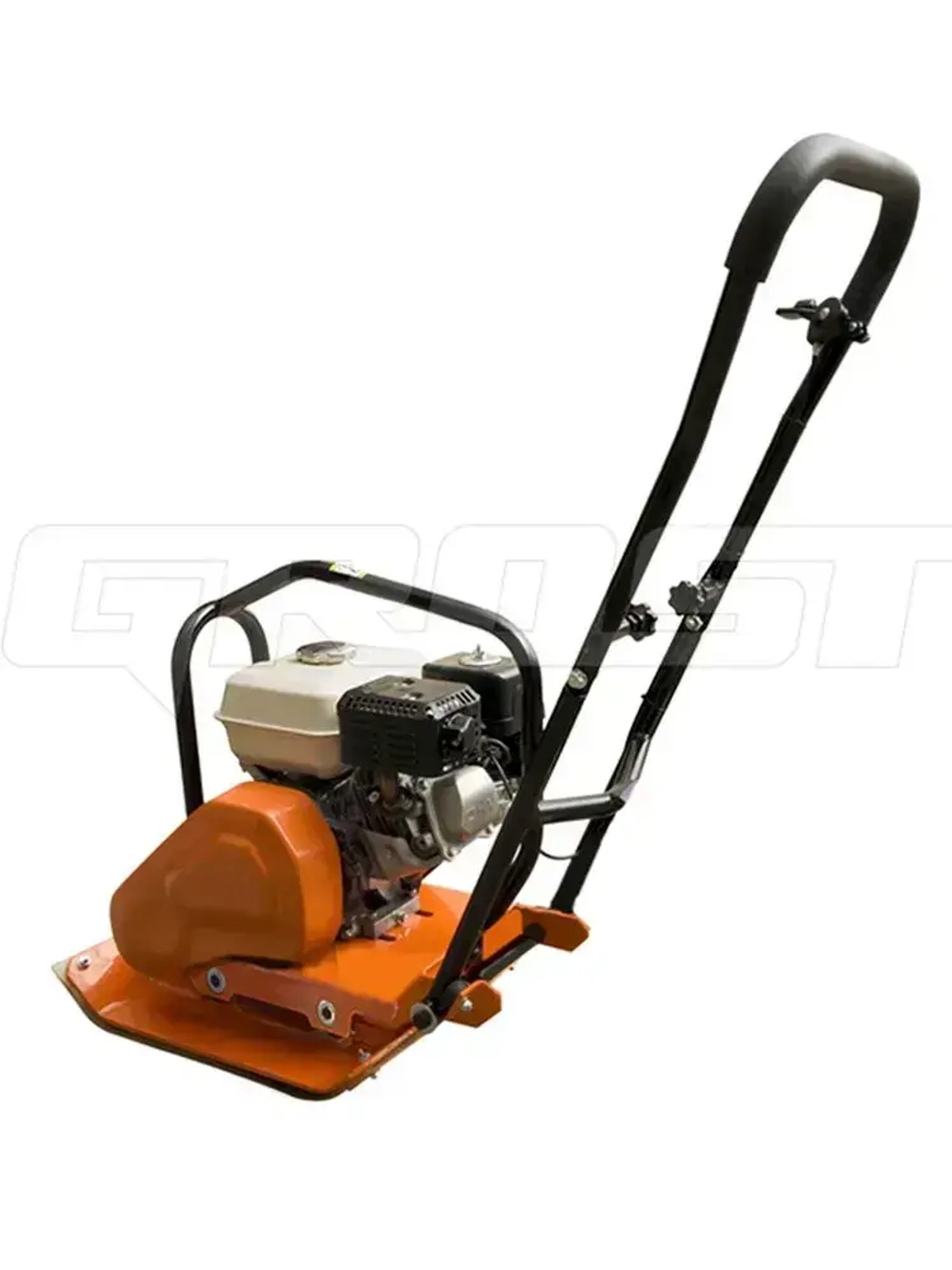 Виброплита бензиновая GROST VH 60C с двигателем GROST GX200 с датчиком уровня масла, мощность 5.2 л.с.