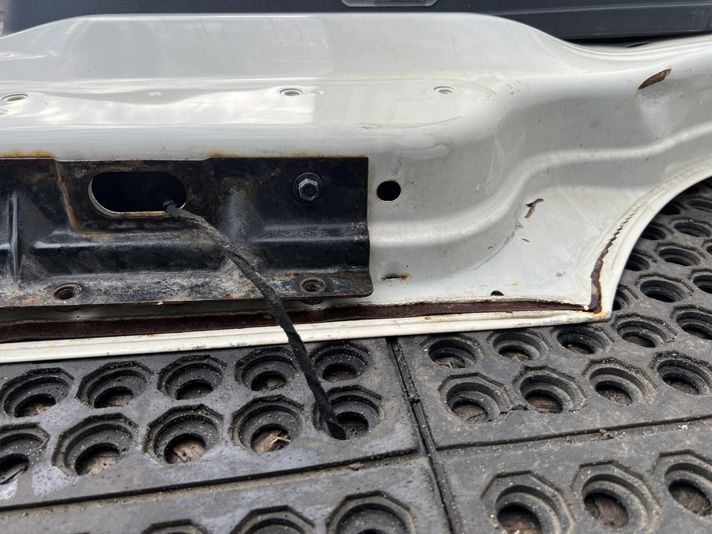 Дверь правая в сборе 2023г