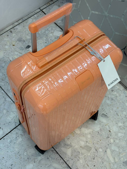 Чемодан Rimowa