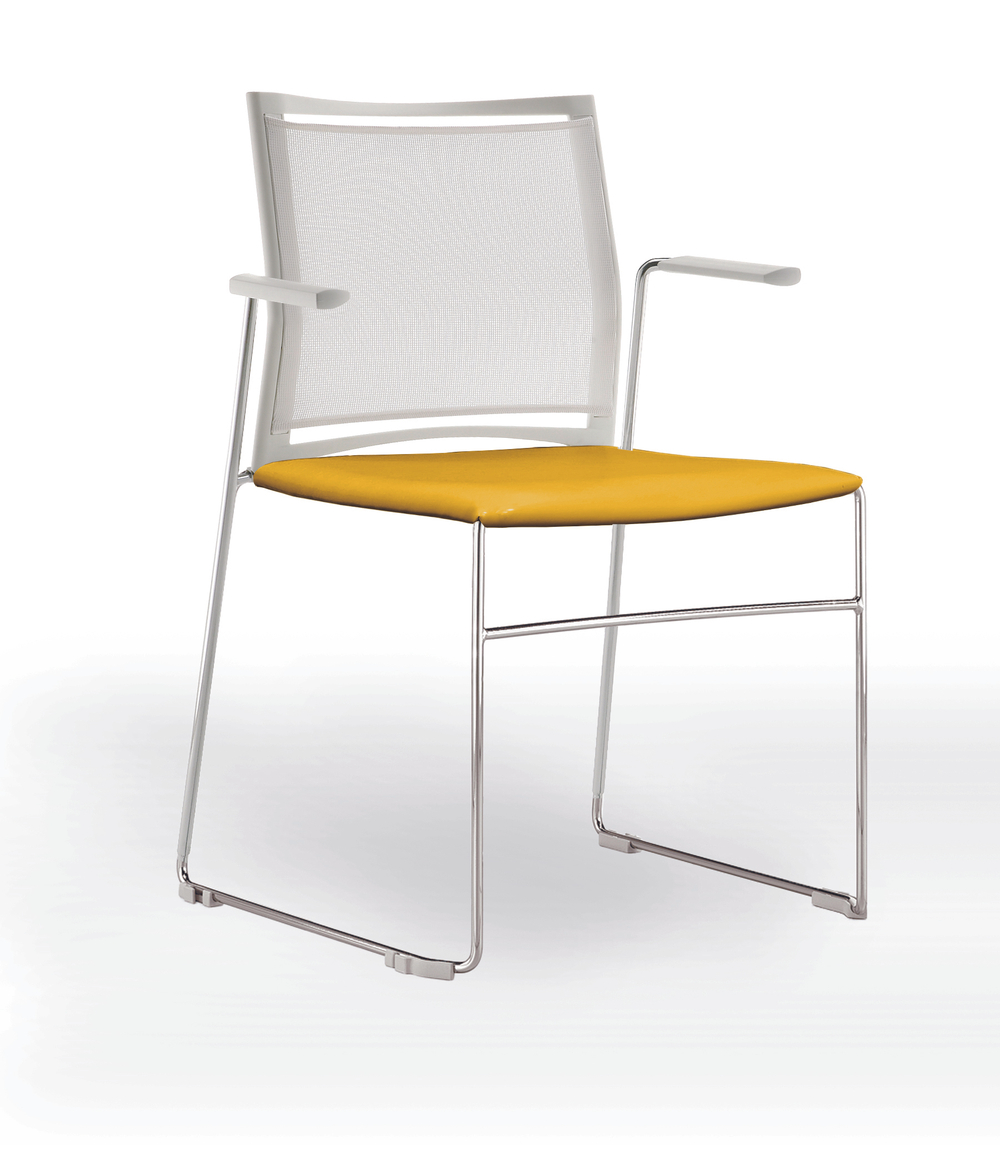 Web стул на полозьях с подлокотниками и спинкой-сеткой