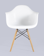 Стул Eames DAW белый