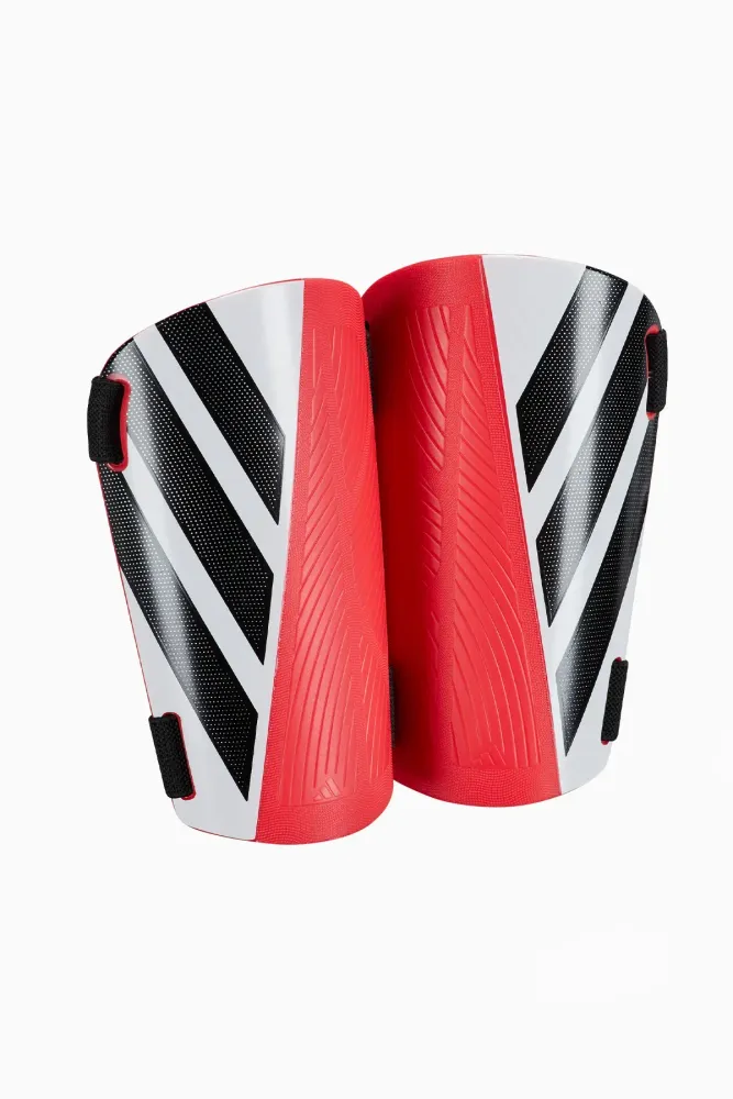 Футбольные щитки adidas Tiro Training