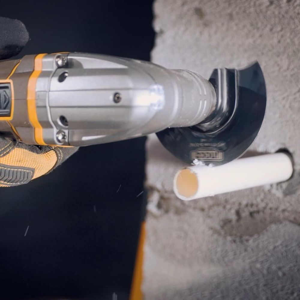 МФУ/Реноватор/Многофункциональный аккумуляторный инструмент 20В, 1хАКБ 2Ач и ЗУ SUPER INGCO CMLI20228