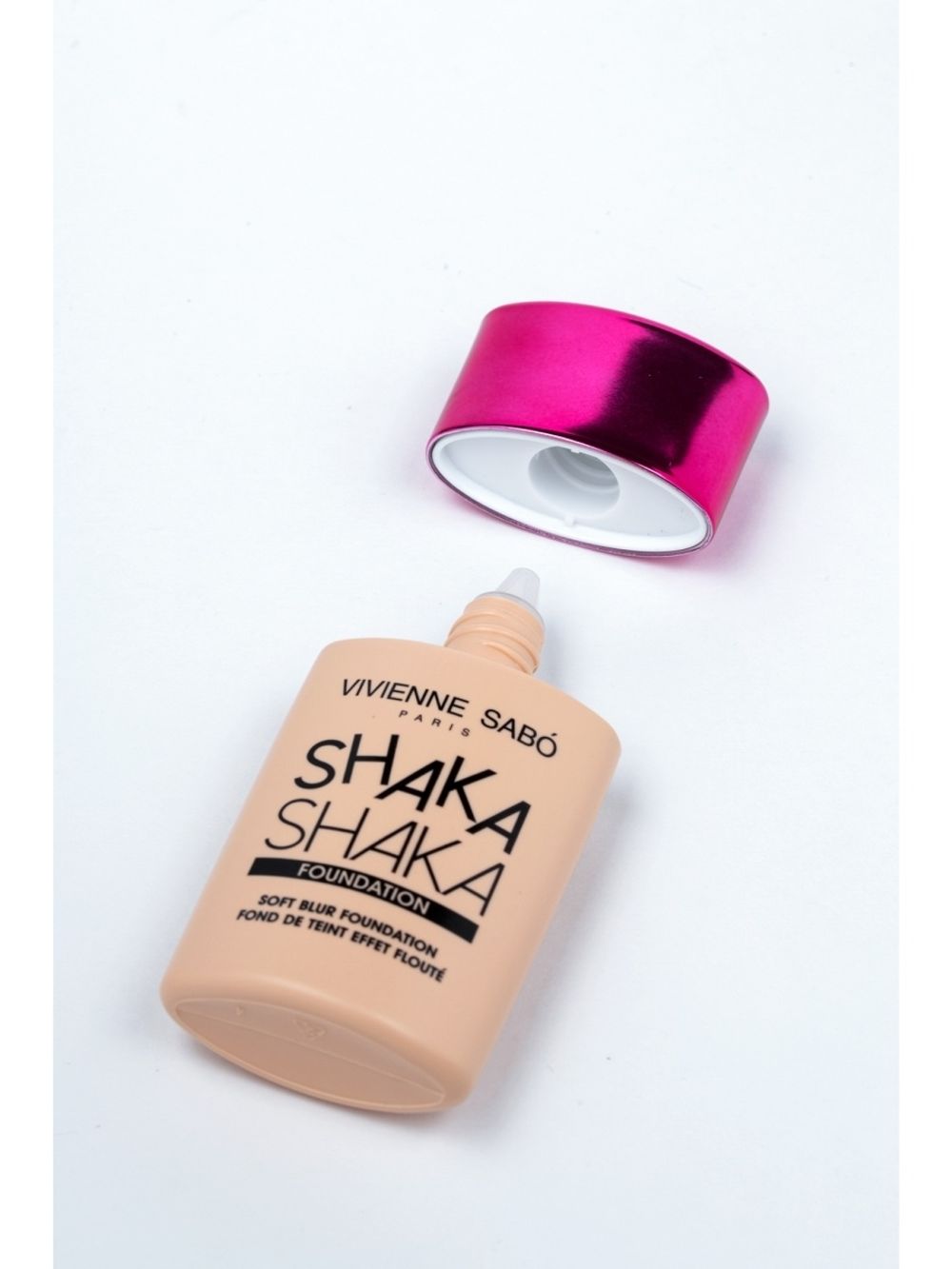 Тональный крем с натуральным блюр эффектом VIVIENNE SABO SHAKA SHAKA Foundation - 04