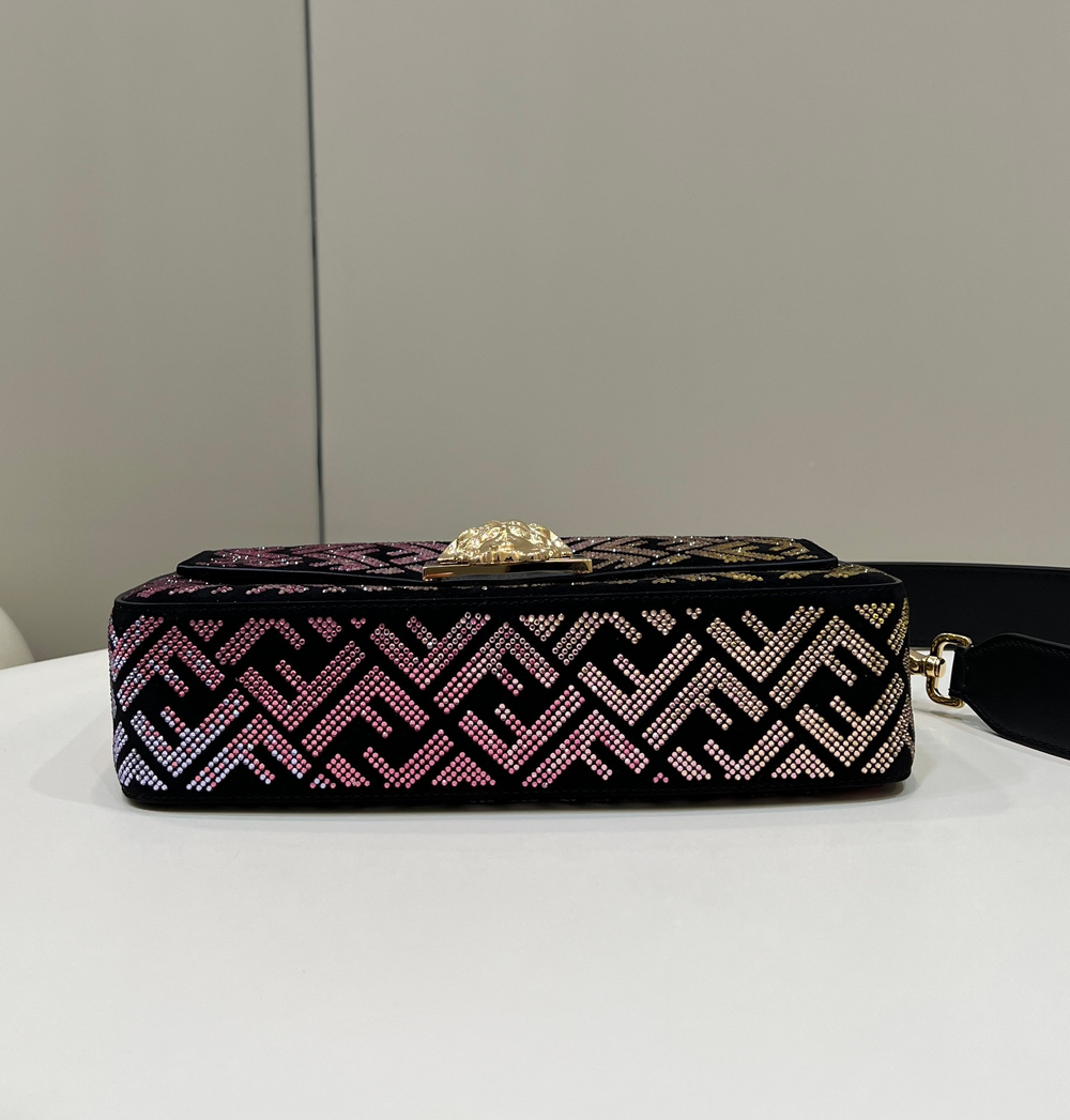 Fendi Fendace Baguette 28 cm