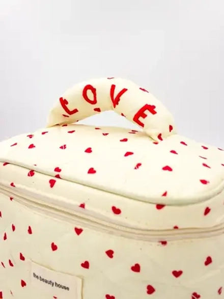 COSMETIC BAG - КОСМЕТИЧКА ТКАНЕВАЯ "LOVE" В КРАСНОЙ ГАММЕ