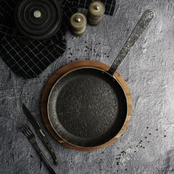 Сковорода для подачи 24 см h3,3 см круглая " " углерод. сталь ИНДУКЦИЯ P.L.