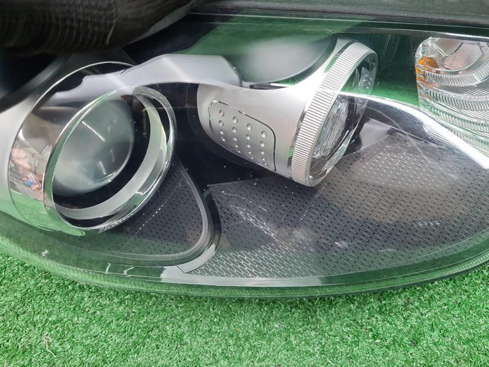 Фара правая Kia Sportage 4 QL (2016-2018) ксенон