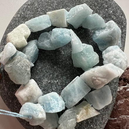 Аквамарин. Камни для изделий на заказ. Цена зависит от вида заказанного изделия