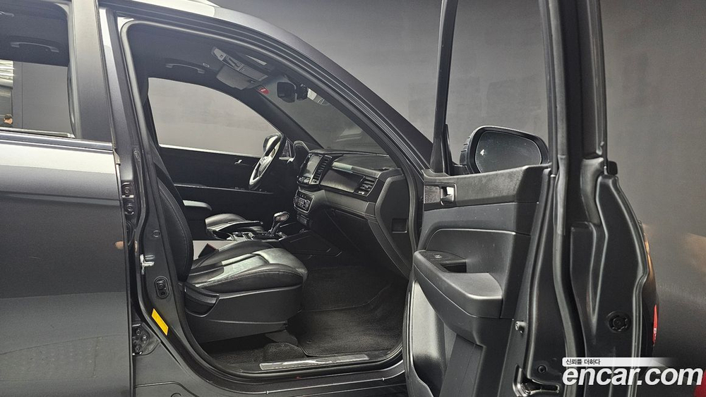 KG Mobility (Ssangyong) Rexton Sports KHAN Дизель 2.2 4WD (08.2020)