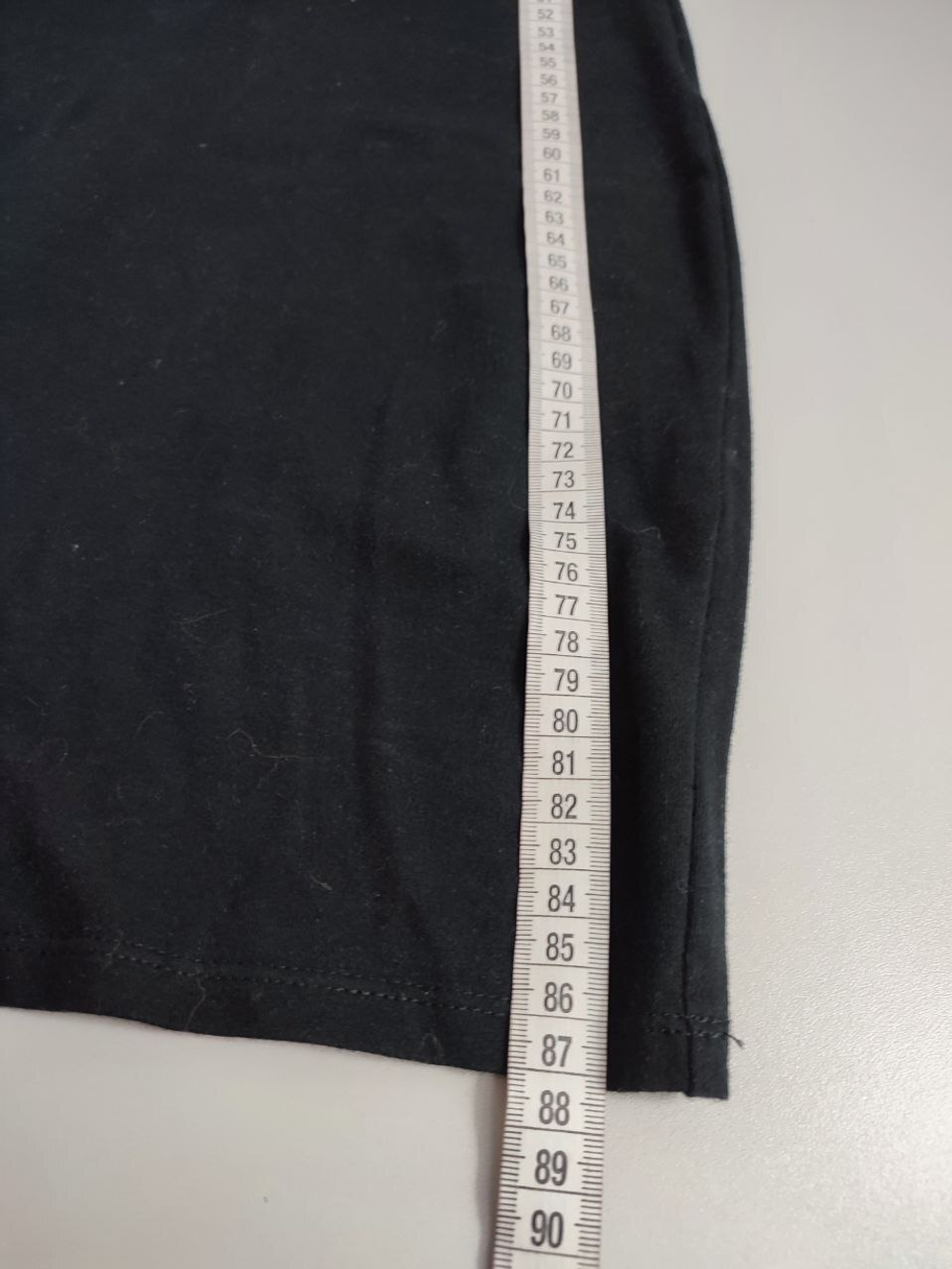 Платье-футболка H&M с принтом 38 размер