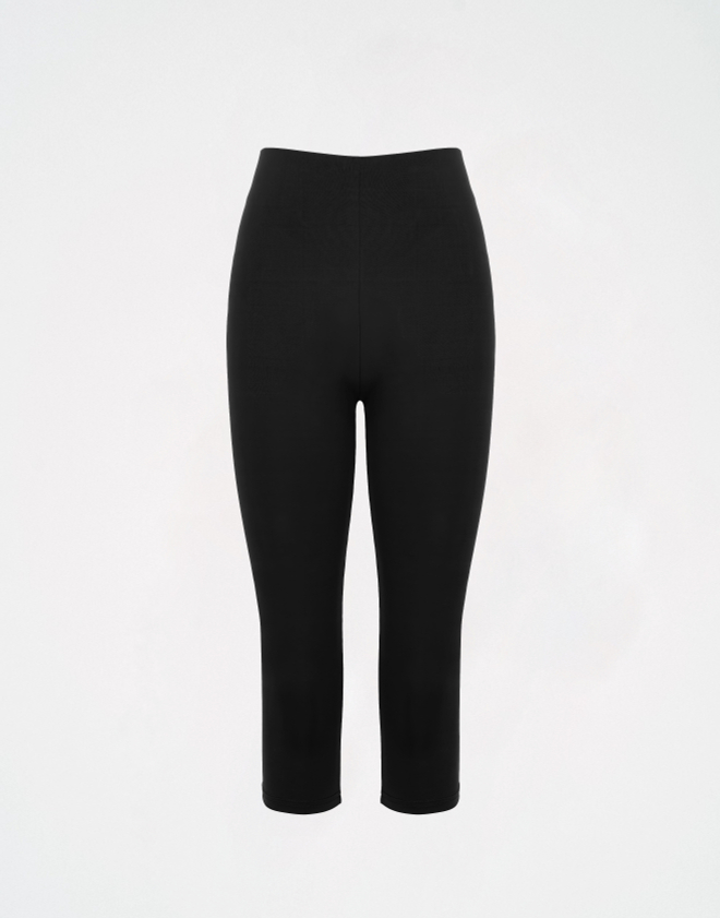 Капри slim black