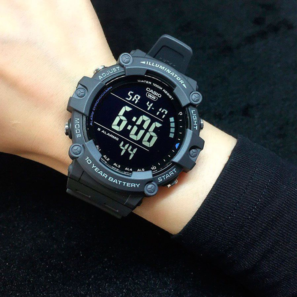 Мужские наручные часы Casio Collection AE-1500WH-8B