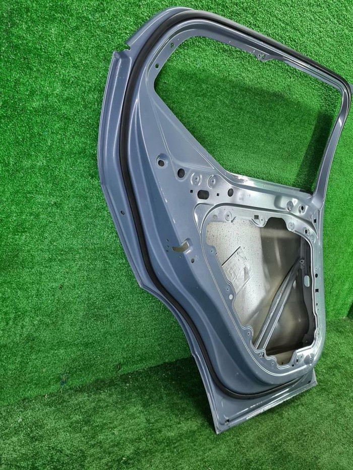 Дверь задняя левая Volvo XC40 (2017-н.в.)