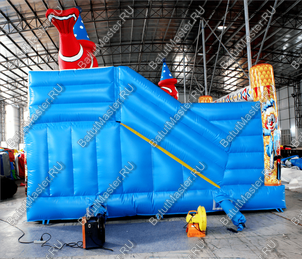 Коммерческий надувной батут "Рыбка-клоун" 5*5*5 м