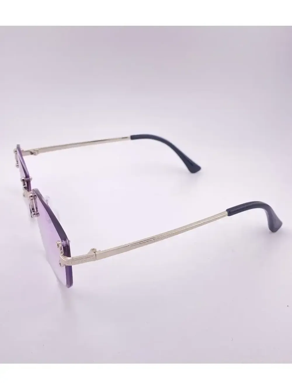 Очки солнцезащитные