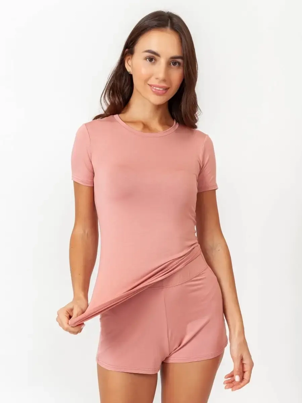 Футболка облегающая однотонная