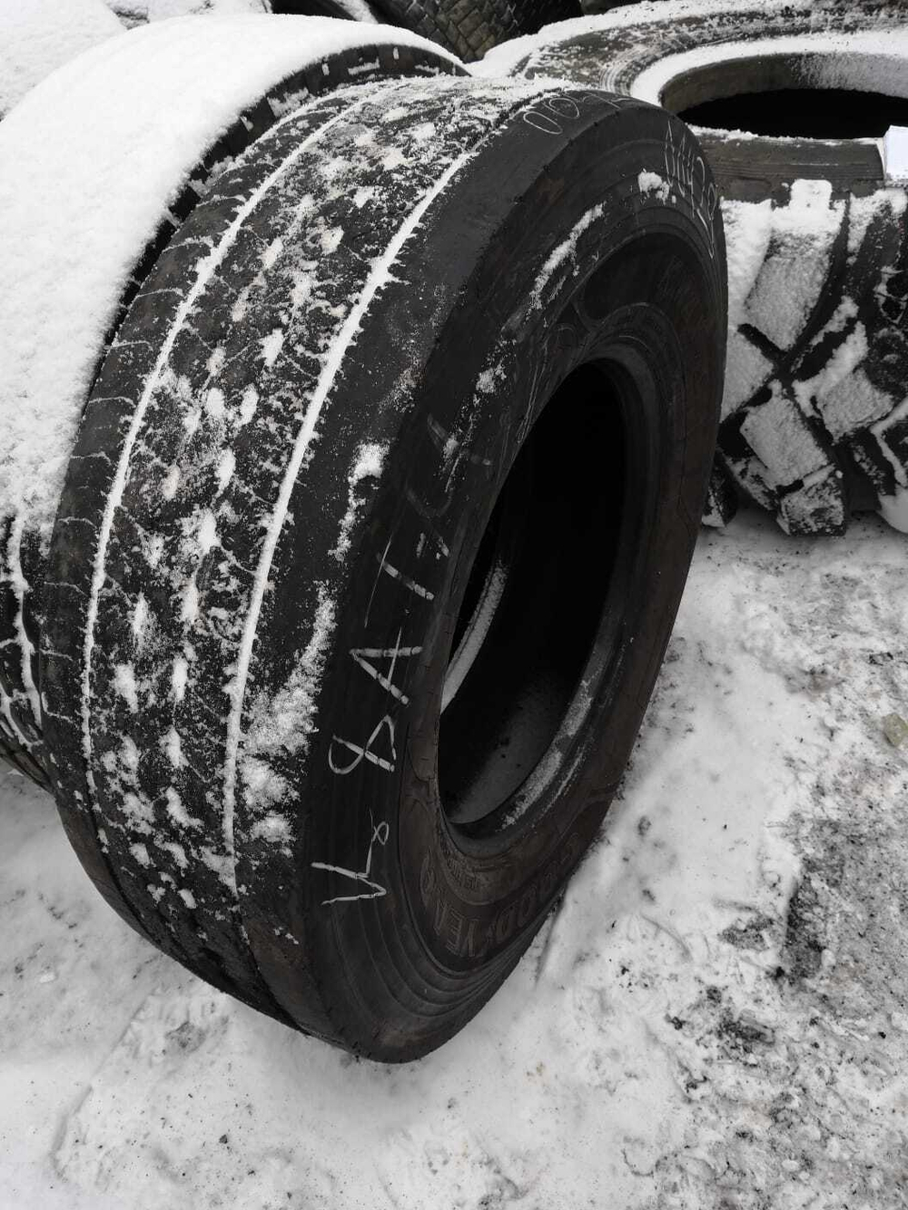 315/80R22.5 Goodyear KMAX S шина б/у