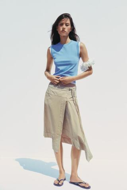 ZARA ТРИКОТАЖНЫЙ ТОП С ДВУХСЛОЙНЫМИ ДЕТАЛЯМИ, СИНИЙ
