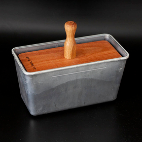 Уплотнитель теста в форме для Л7