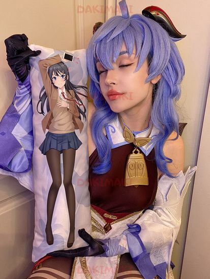 Мини дакимакура Май Сакурадзима из Этот глупый свин не понимает мечту девочки-зайки арт. M0868, 60х20 см