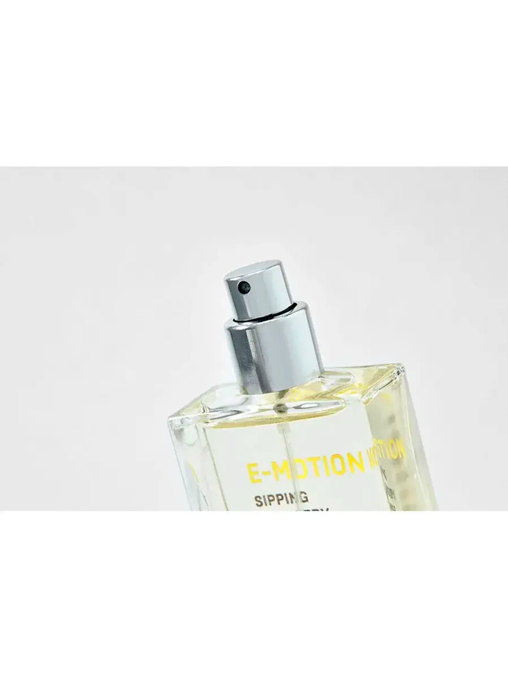 Парфюмерная вода Eau de Parfum E-Motion 50 мл DARLING*