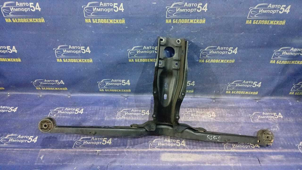 Крепление редуктора SUBARU FORESTER 2003