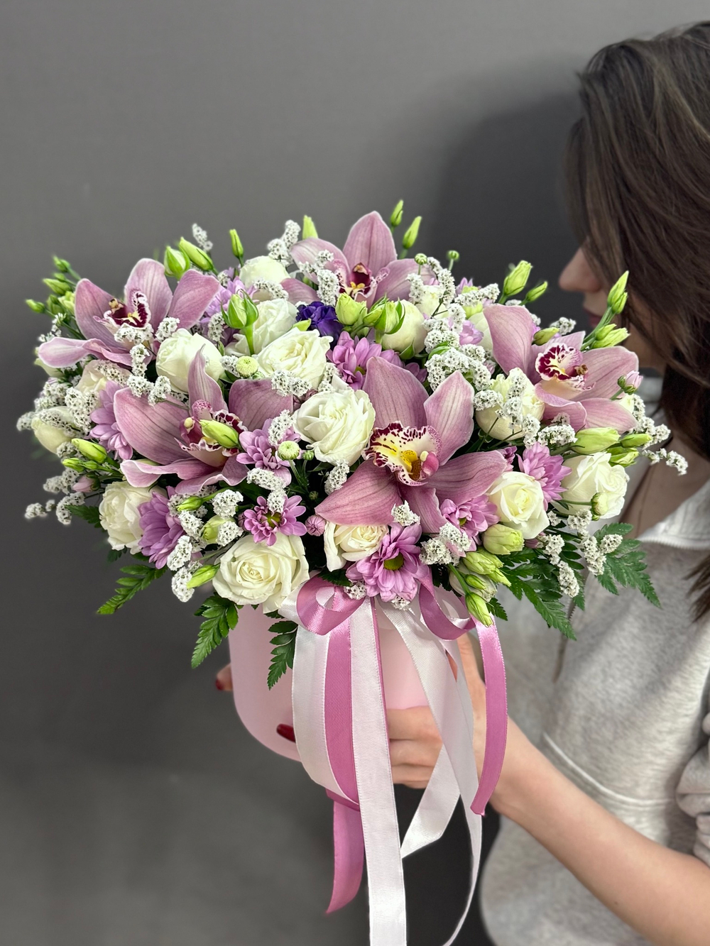 Композиция с розовыми орхидеями